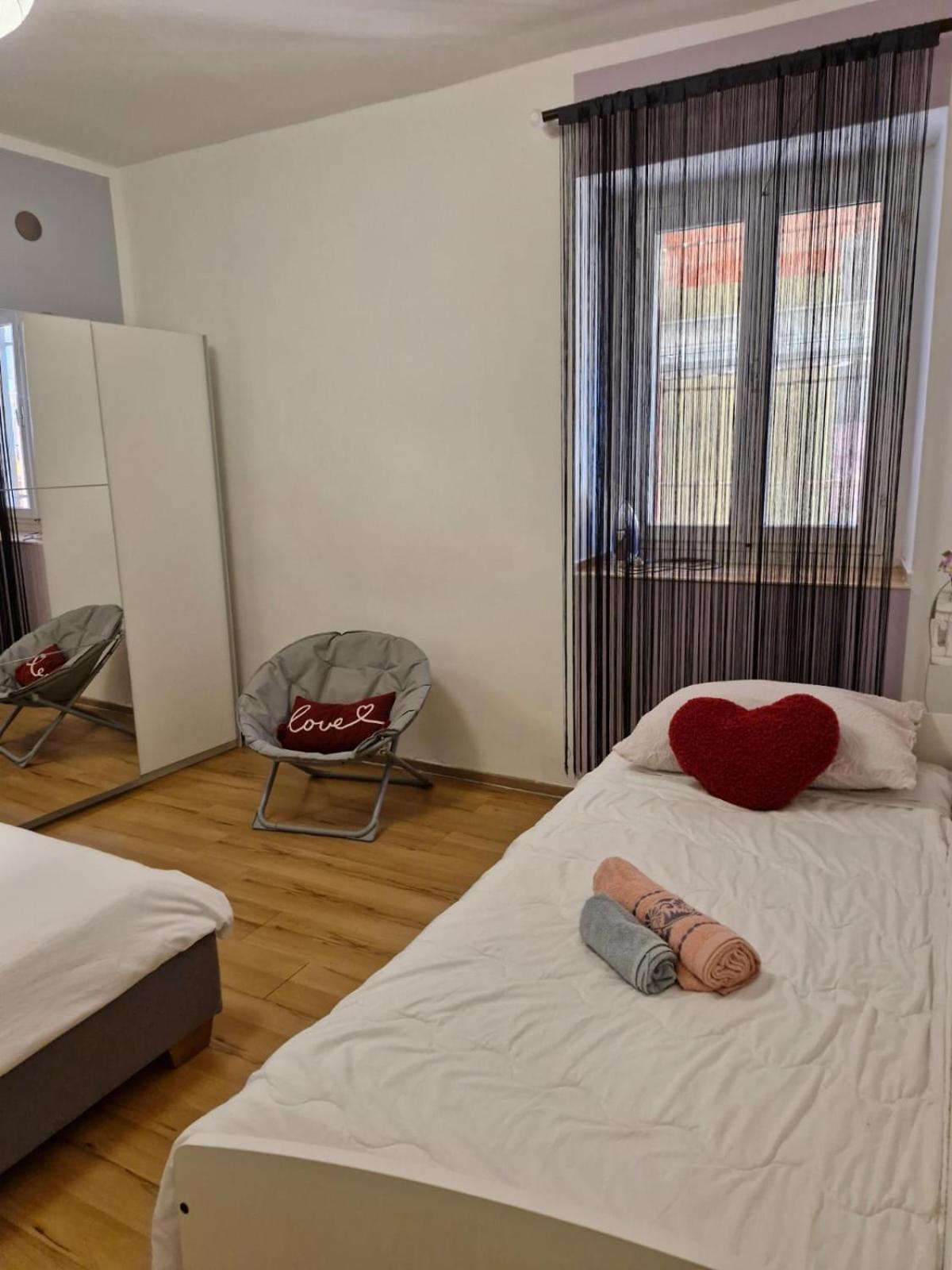 Apartment Santino Zara Esterno foto